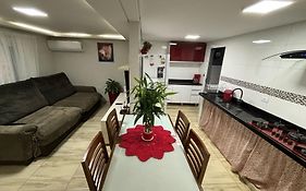 Casa confortável para 04 pessoas